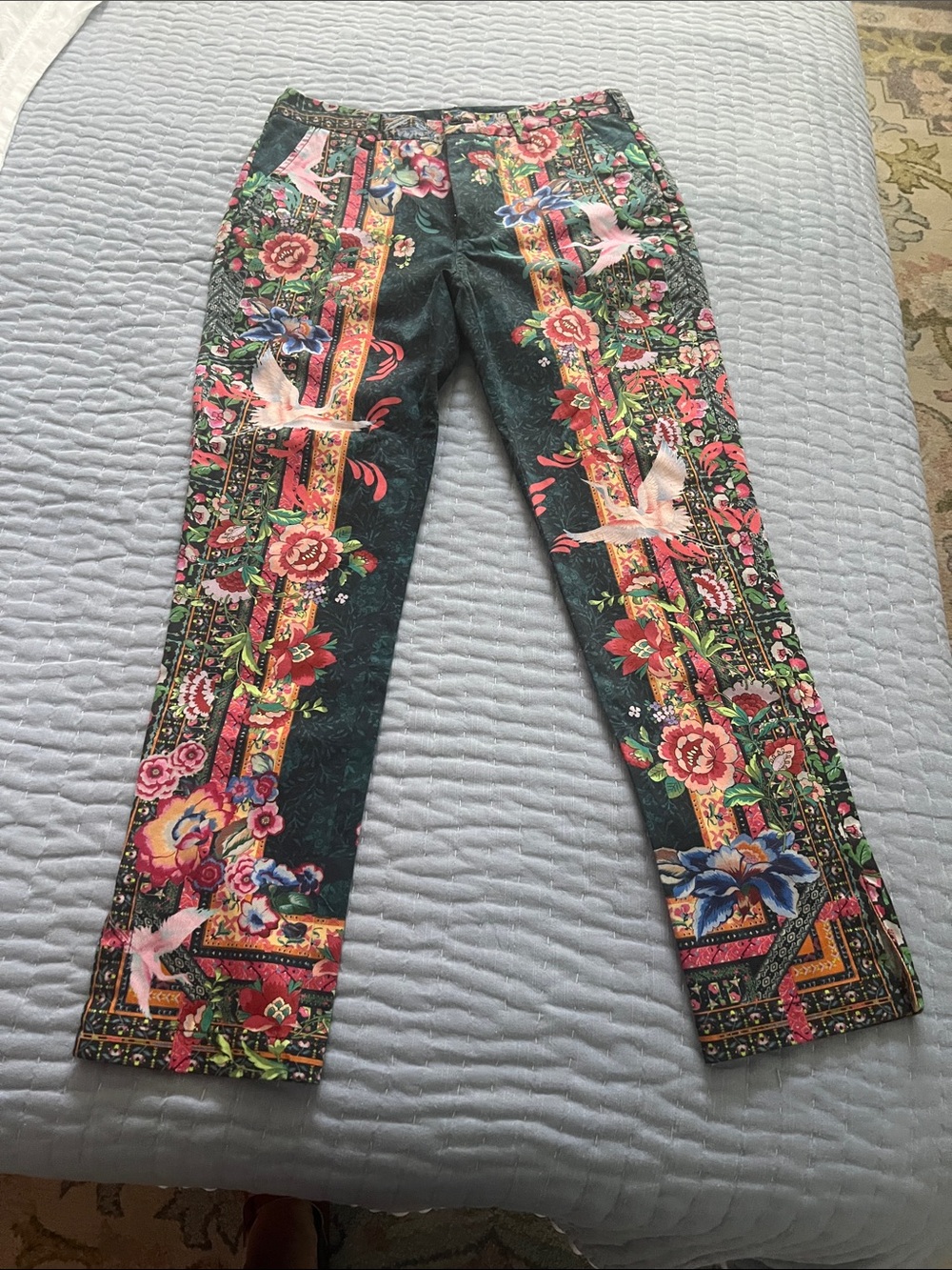 Pete & Greta Johnny Was. Floral Embroidered Green Patterned Women’s Jeans